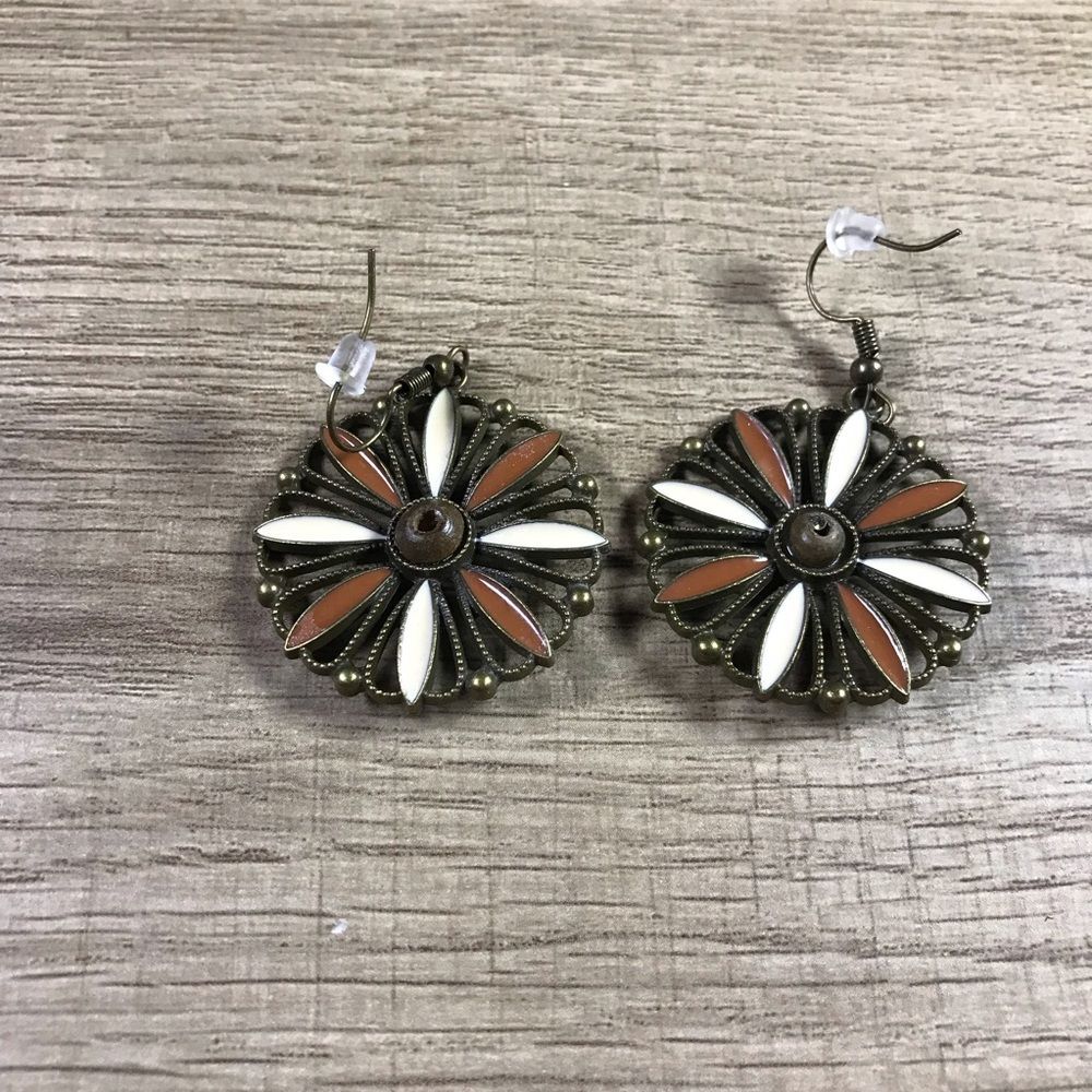 Bohemian Vintage Floral Earrings in Brown and White